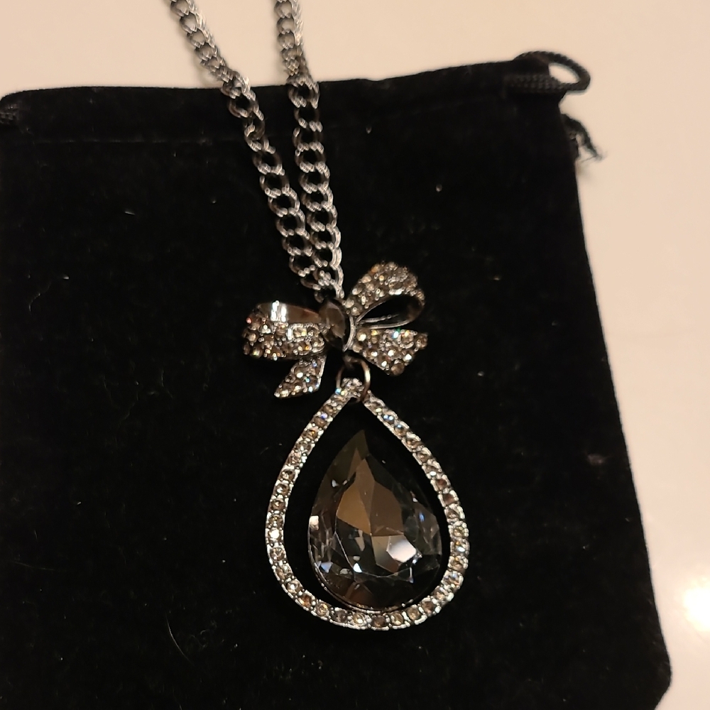 White House Black Market Elegant Black and Silver Long 36” Pendant Necklace
